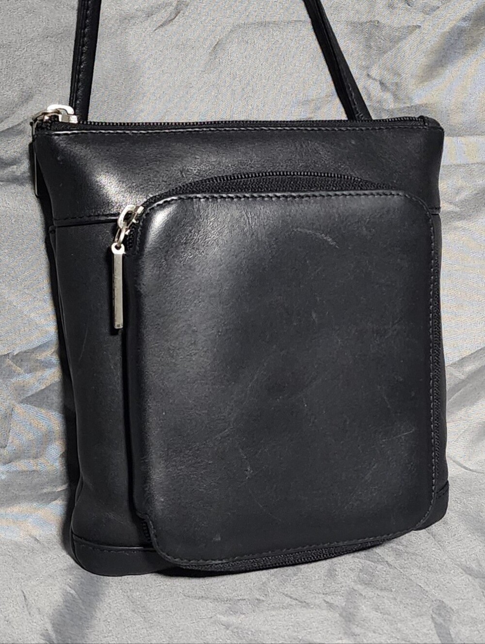 Vintage HOBO Black Smooth Leather Crossbody Bag Purse W/ Built In Wallet